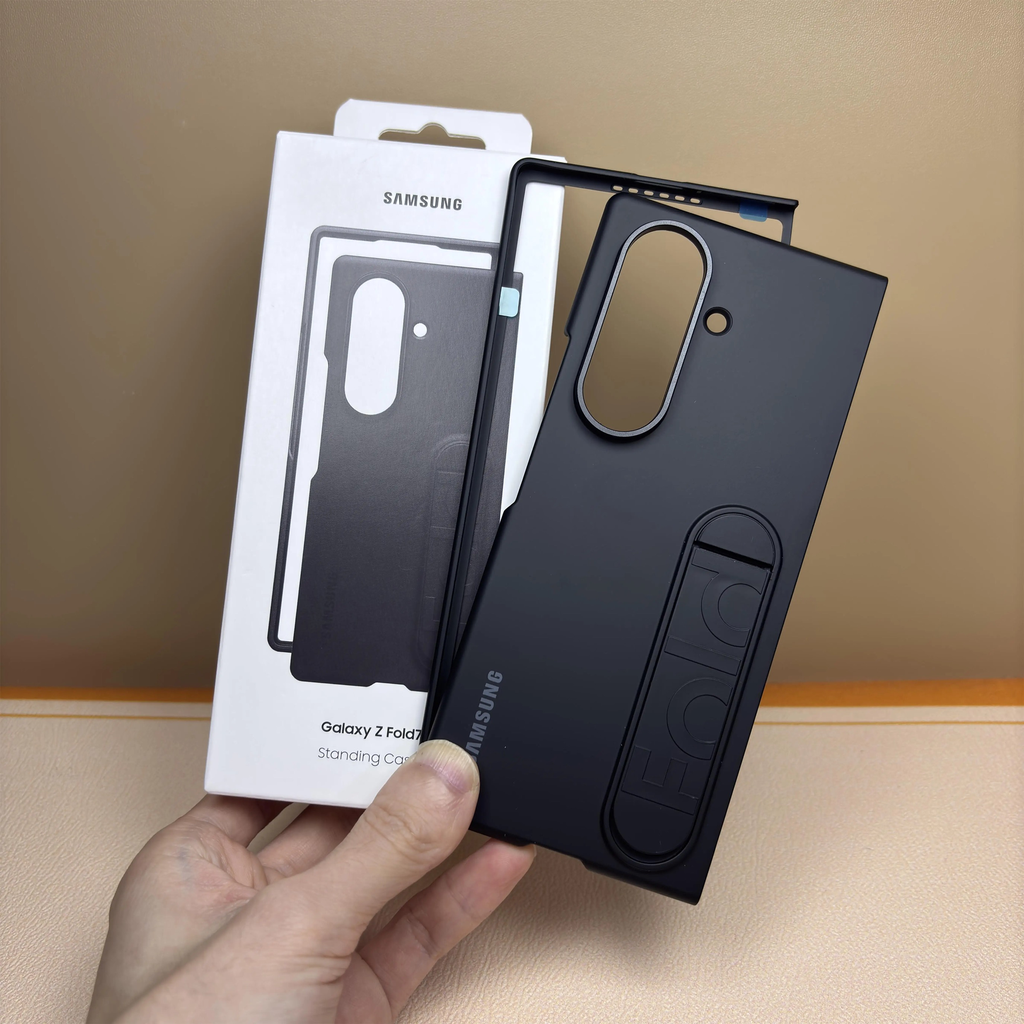 Galaxy Z Fold 7 Premium Skin-Touch Case — Minimalist Solid Color Series with Vertical Stand (Black, Z Fold 7)